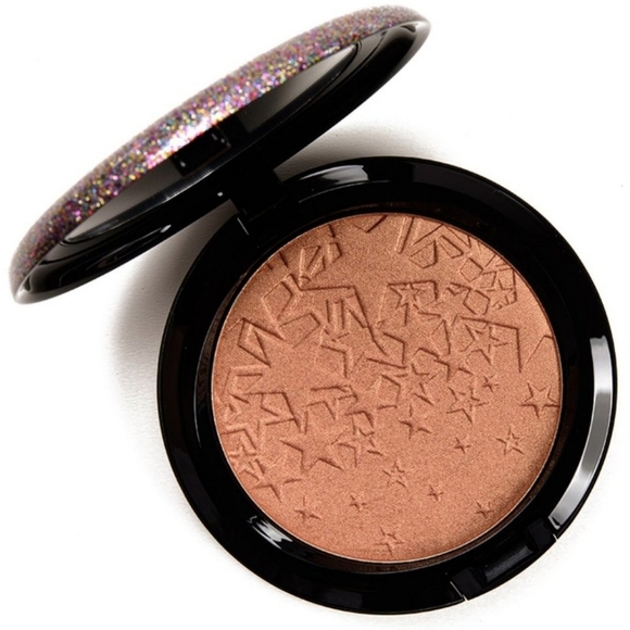 M.A.C RISING STAR Opalescent Powder Highlighter ~ .35oz/10g - Picture 1 of 5